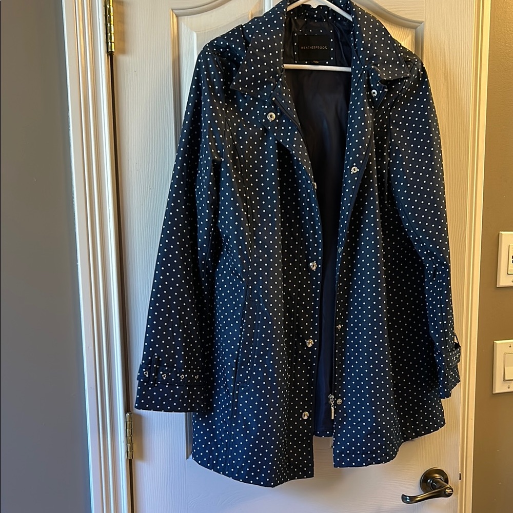 Super cute raincoat! Worn once.